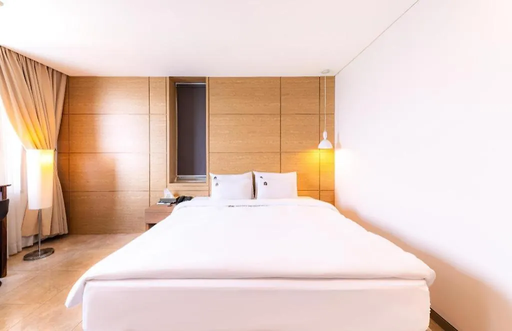 ****  Benikea The Bliss Hotel Incheon South Korea